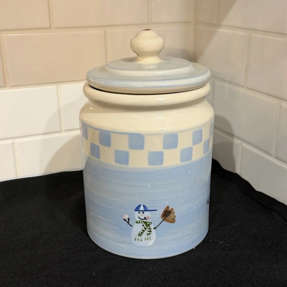 Crate&Barrel sports 412